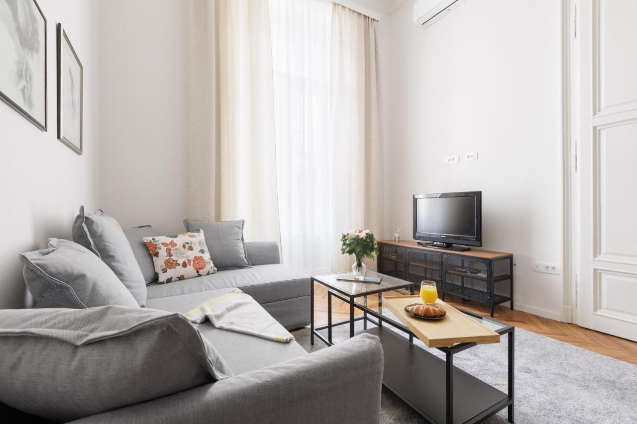Cozy Getaway In Heart Of City - J Zagreb Exteriör bild