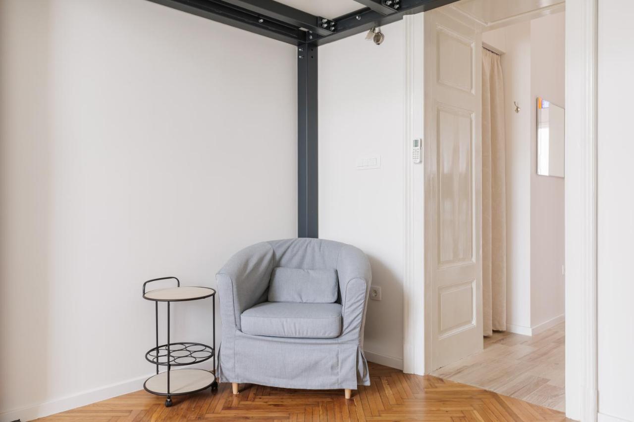 Cozy Getaway In Heart Of City - J Zagreb Exteriör bild